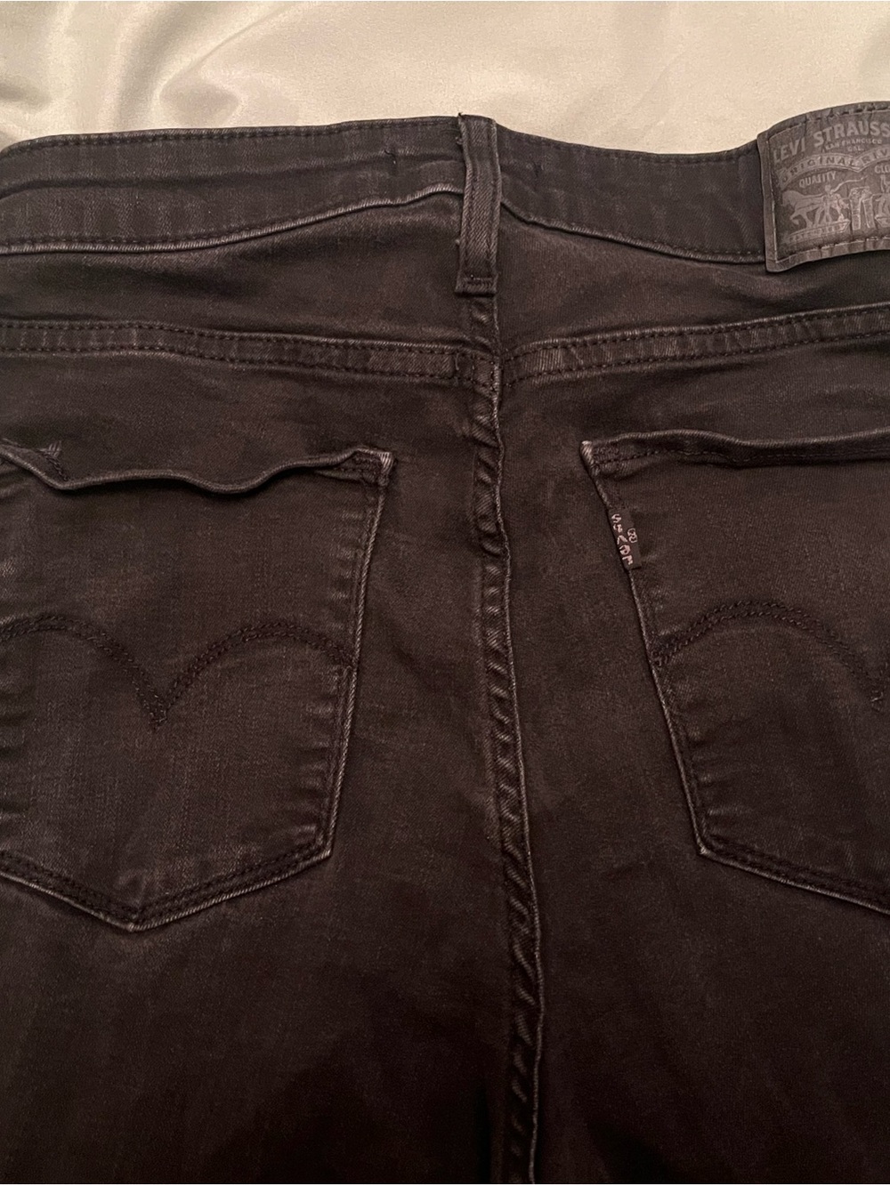 Levi's Men's Dark Black Slim Straight Jeans